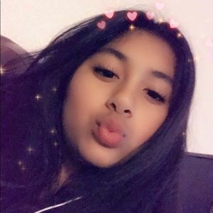 Meet your Posher, Nayeli